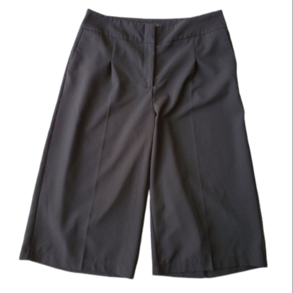 Penningtons Black Slightly Curvy Fit Cropped Pants Size 16